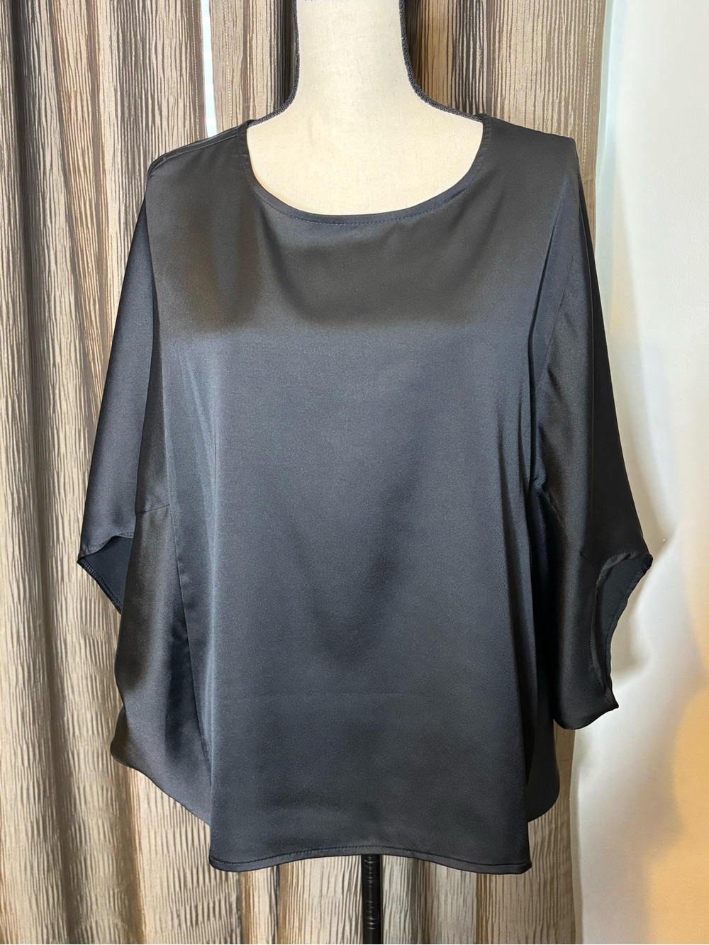 Last Tango Boutique Popover Black Blouse with Batwing Sleeves - One Size